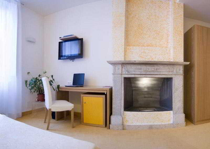 Residenza Romantica Εξωτερικό φωτογραφία
