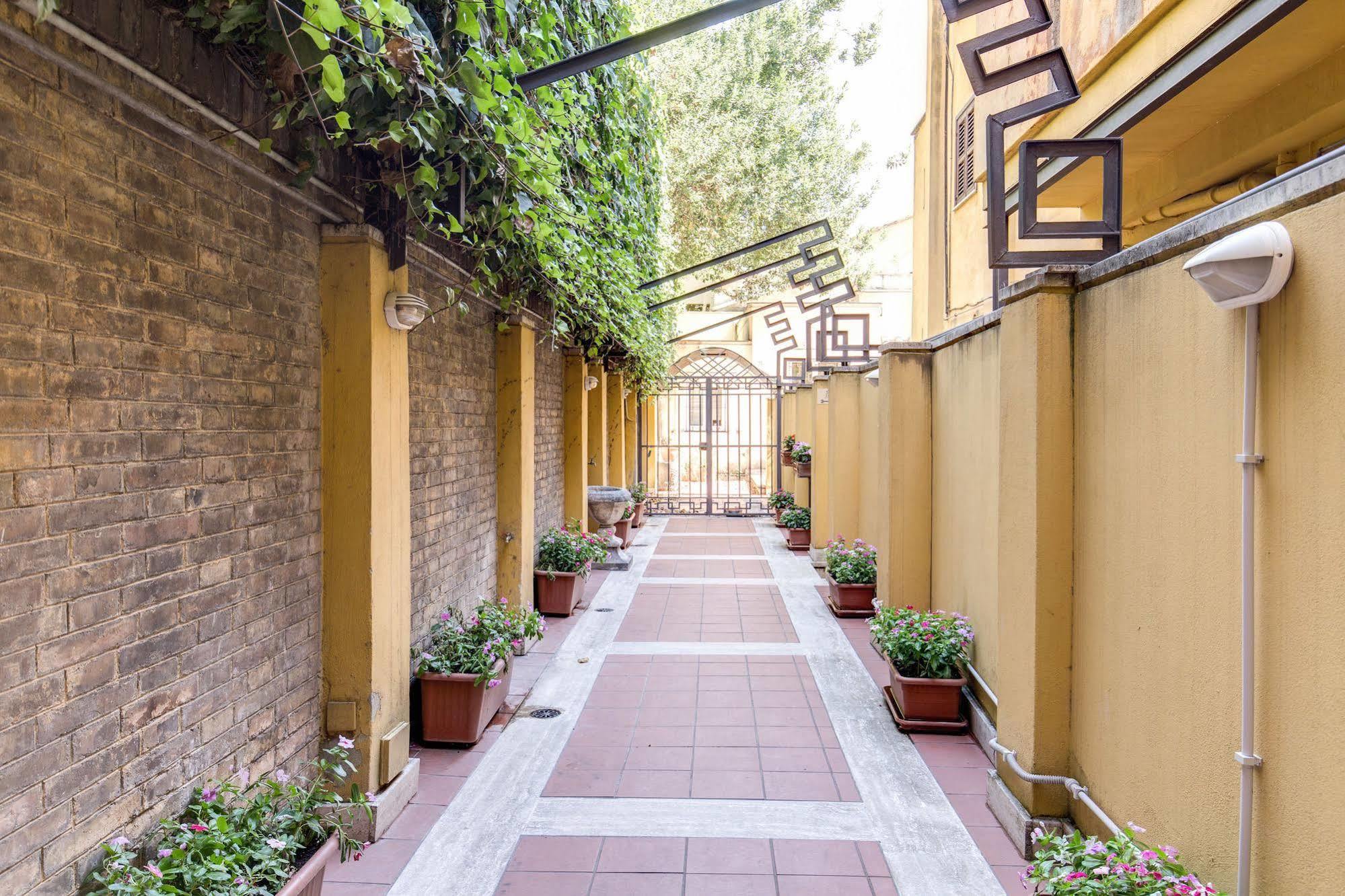 Residenza Romantica Εξωτερικό φωτογραφία